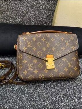 LOUIS VUITTON Bag New LV Bag